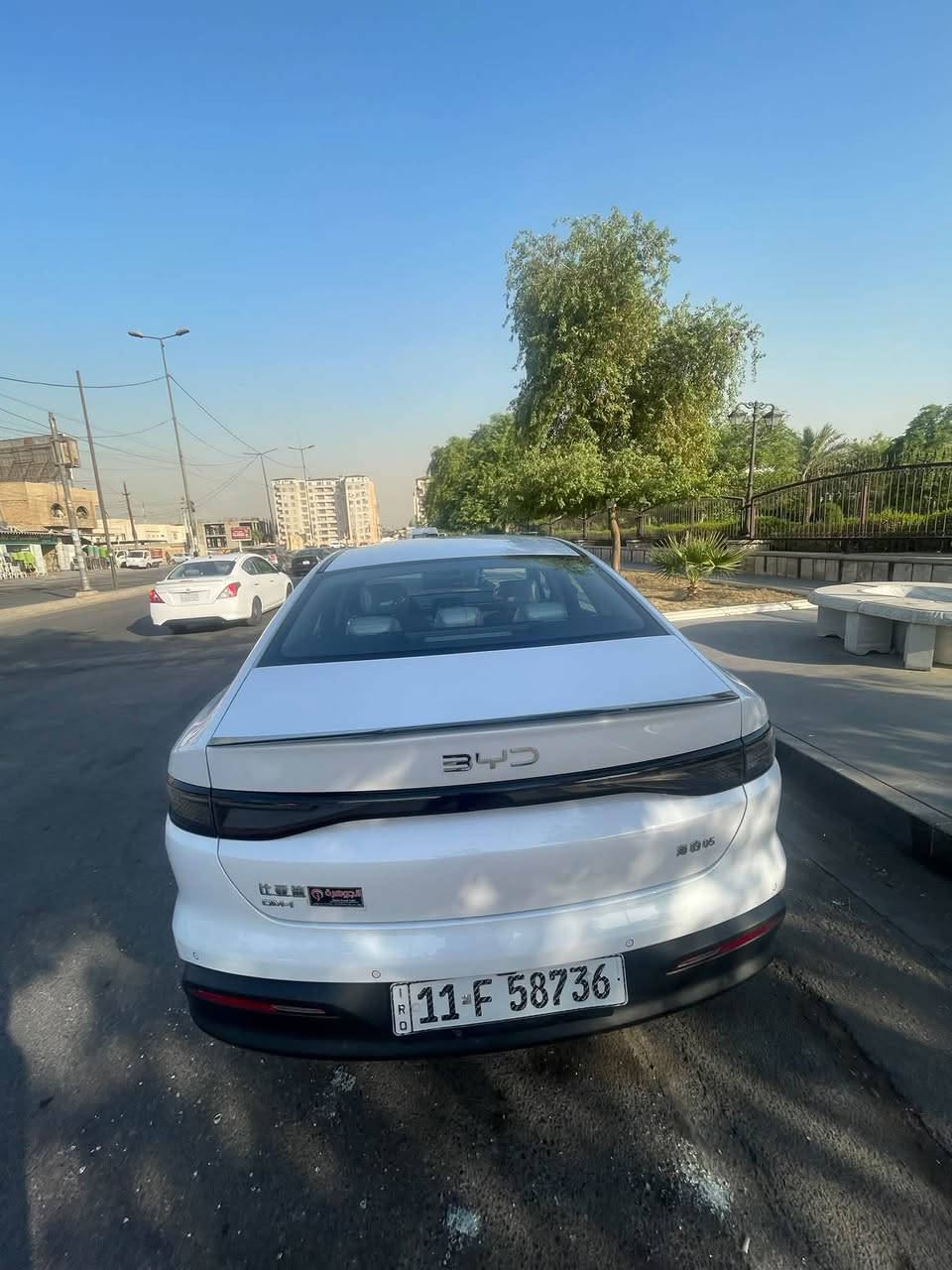 السلام عليكم للبيع سيل 5 2025
بيها تكحيل  ورصعة بالباب سيارة جديدة وجاهزة الارضية مدوشمة جلد دوشمة حماية للكشنات  شاشة معربة ومنزل برامج غراضها كاملة رقم بغداد باسمي مكاني بغداد السعر 20.250 وبيها مجال ***********
