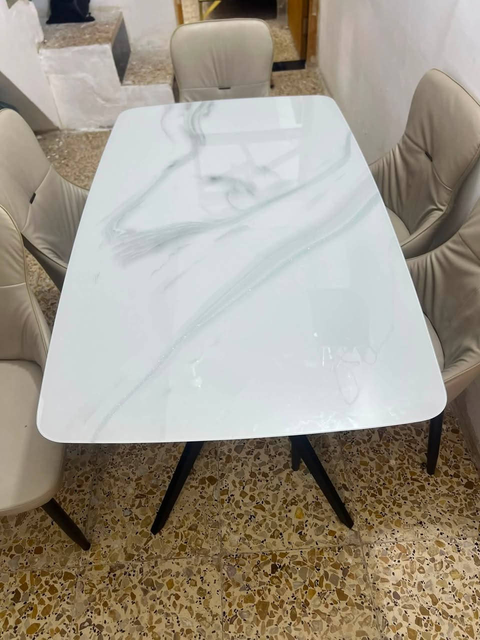 سلام عليكم ميز طعام تركي ٦كراسي ما بي اي ضرر اخو جديد مكان مدينه الصدر سعر مناسب واتساب***********
