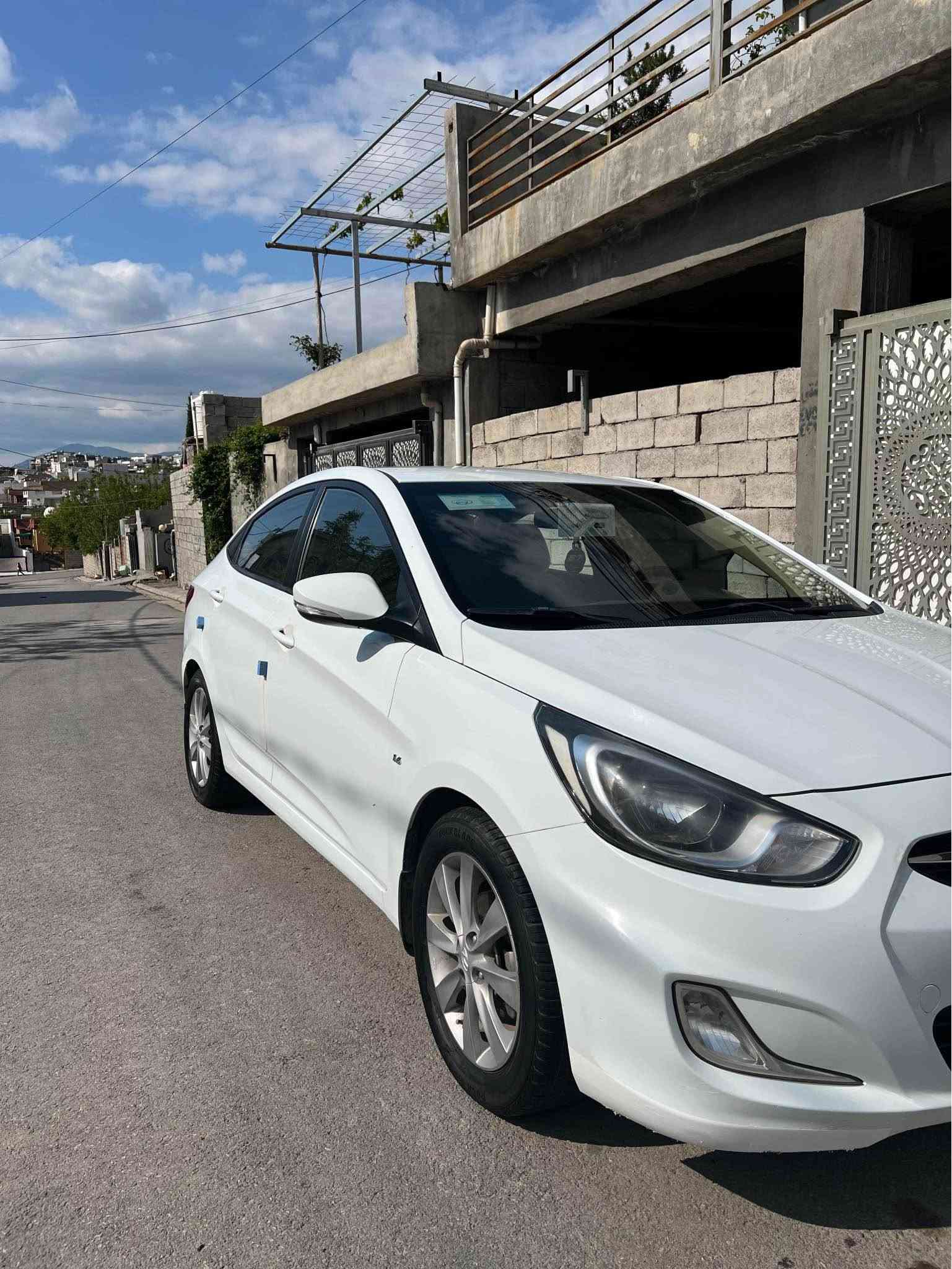 هۆندا ئەکسێنت 2012

بێ سبوخ
مەکینە گەورە 1.6L
گێڕ و مەکینە بەشەرت نە کرایتەوە
 150 هەزار کیلۆمەتر ڕۆیشتیە
سوکان ڤۆلیۆم
گێر تۆماتیک
تەبریت
سەیارەیەکی تا بڵێی جوانە

WhatsApp & vibar/ ***********
شوێن / سۆران أربيل, العراق
