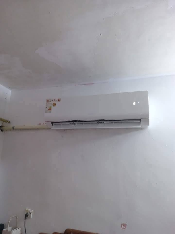 ورشة عالم التبريد للتكيف
المتنقلة يعني شغلك يخلص بيتك 
⁦🛠️⁩🔧نصب سبالت ❄️ 
غسل وادامه 
شحن غاز ⁩⁦ 
تأسيس بواري دفن 
الهاتف 📞 ***********
🔧نصب و صيانة جميع أنواع السبالت و بكل دقه بالعمل⁦ 
                     
      كوادرنا متنقله🚛 نصلك أين ماتكون
                  
(دقة_ضمان _اخلاص)في العمل
                    
⁦☎️⁩للتواصل والاتص***********
