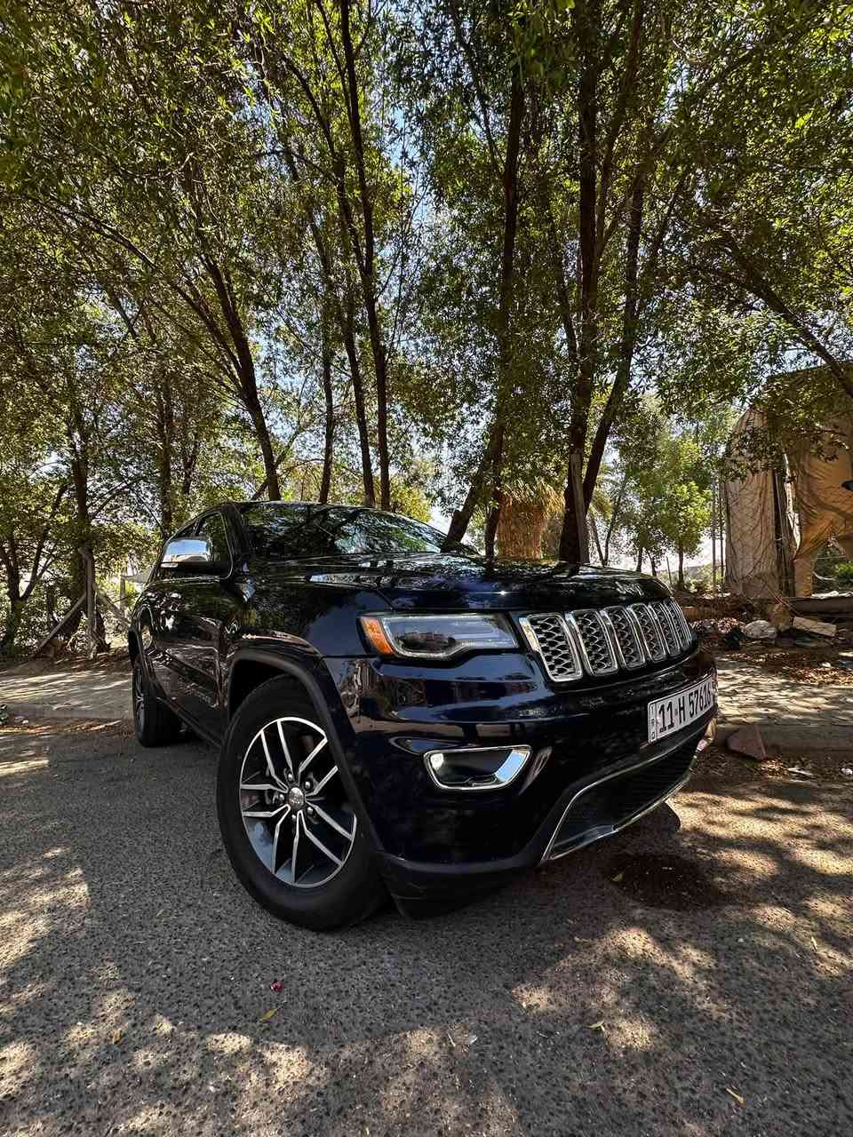 كراند شيروكي لمتد • ٢٠١٨ • HEMI ٥.٧