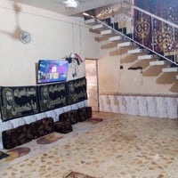 حي الحسين • ١٠٠م • راس ركن شارع