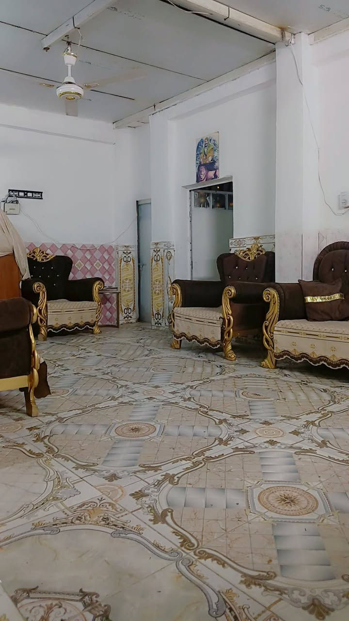 السلام عليكم بيت تجاوز للبيع بزعفرانيه قرب جامع الصدرين السعر  12 وبي مجال بسيط للتواصل على هذا الرقم ***********
@إشارة
