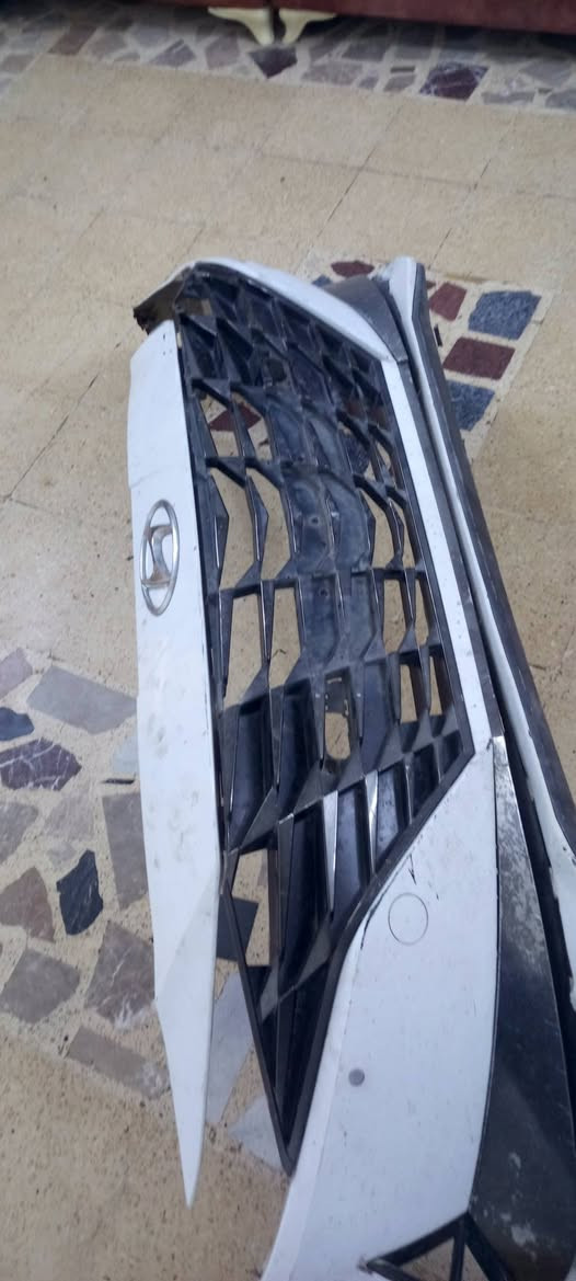 السلام عليكم دعاميه النترا موديل 2022 خليجي اصلي بيه ضربه فقط من جوه تصليح فايبر ‏‪***********‬‏
