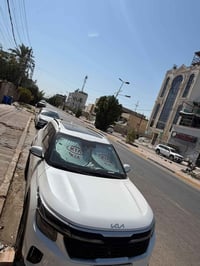 خط طلاب • سيارة حديثة • حي العدل