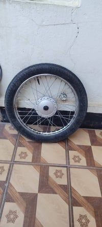 عجلة أمامية • مقاس ١٨ • ٤ كير