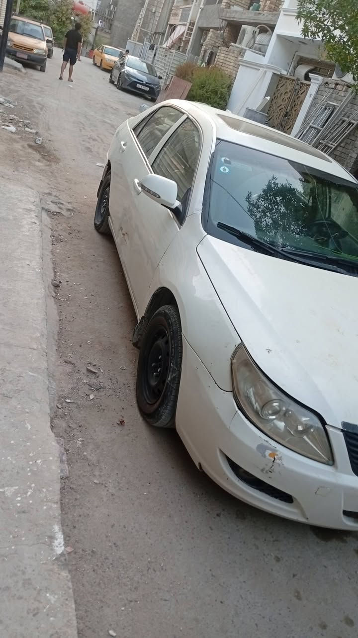سياره للبيع بي واي دي f6
سياره نضيفه مصبوغا عام سياره جاهزه من كلشي بس بيه دبريد كمريسر ضعيف فقط 
سعر 42 وبيه مجال ***********
