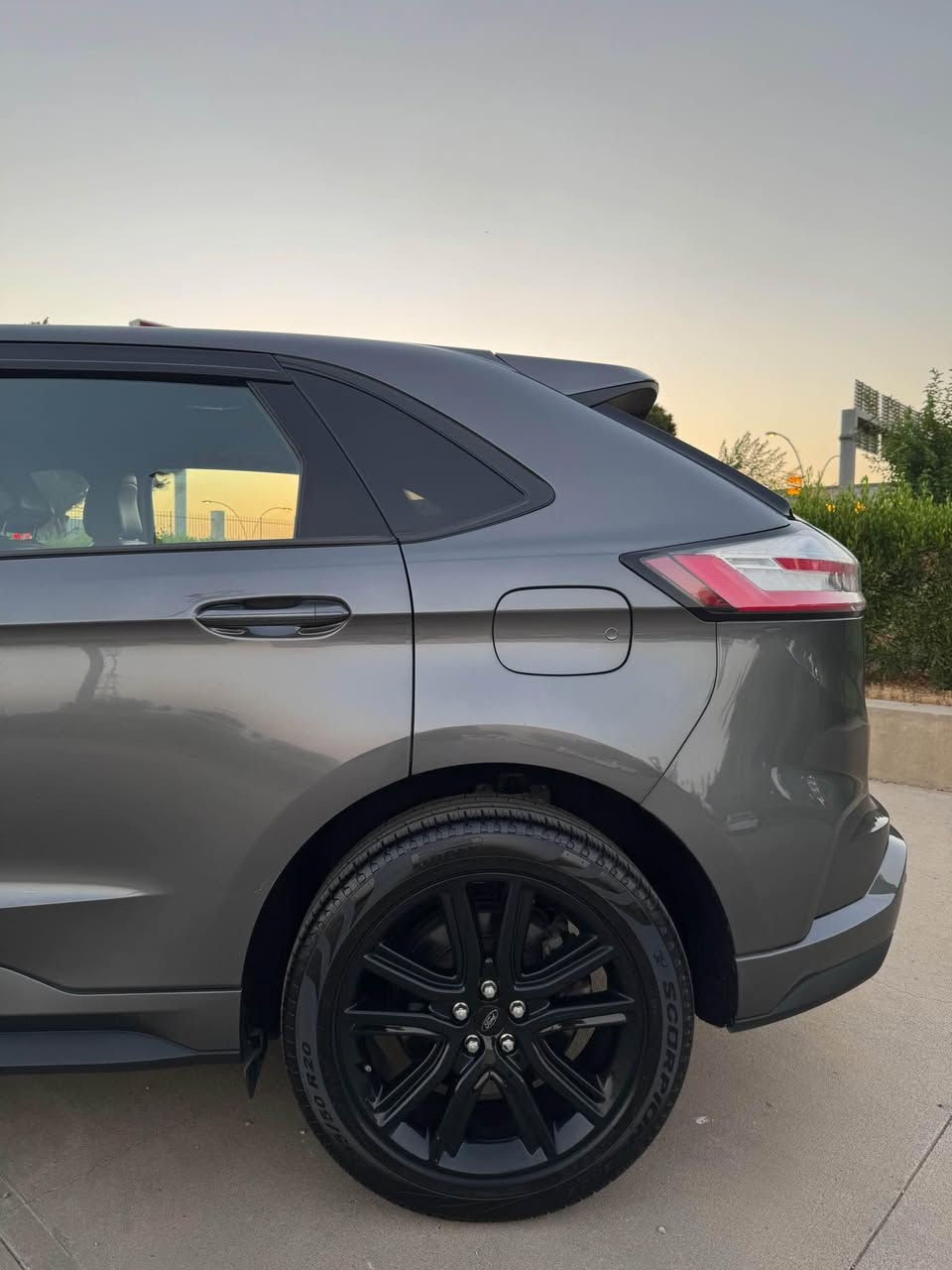 Ford edge 🇺🇸
ST-line 🔥🔥
2023
14,000 mail

سلام عليكم 
للبيع او مراوسه حسب القناعه 
السياره جديده بمعنى الكلمه 
مواصفات stline موجود عدد قليل بل سوك 
رجاءً لاتقارنه ويه ايدج العادي 
عدد الاحصنه ٢٥٠ 🔥
العزم ٣٨٠ نيوتن متر 🔥
السياره تمشي ب اوكتان ٨٧ 🔥

ضرر السياره قطعه وحده 
فقط جاملغ سكن صبغ 
باب مبدل بلادي 
بدون دواخل بدون اي شي 
الراديتر و البوابه كلها بلادي لا مفتوح ولا متبدل 
ايرباك استيرن و وتكمه طاك 

السعر 
185$
وبي مجال للطيبين 

الرقم واتساب 
*********** أربيل, العراق
