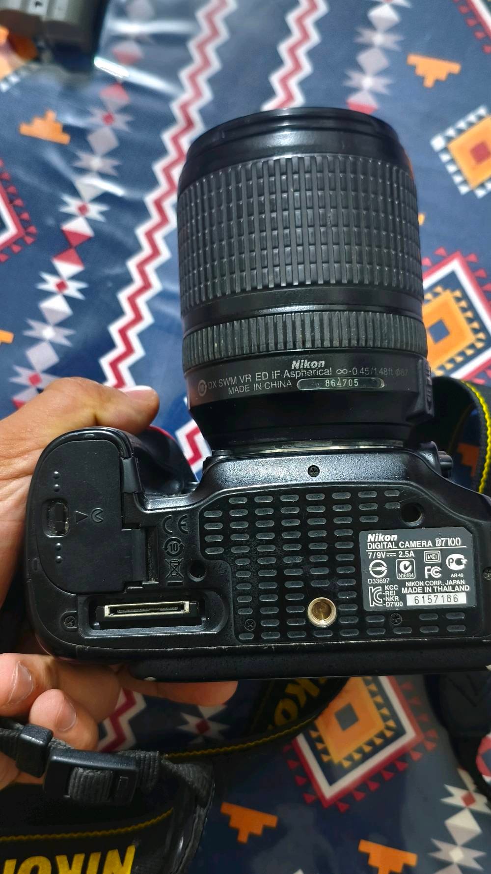 عدسة vr 18- 140 nikon 7100 مع كامل ملحقاتها  نظافتها 85٪
بطارية 2 اصليات 
شاحنة اصلية 
حزام 
ب 450