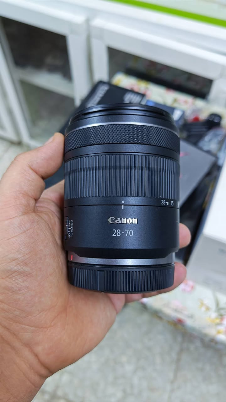 Canon. R5II سعره 3ملاين و 750الف 
Lienz 28.70 F2.8 سعره مليون و 100الف 
Lienz 24.240 F4 سعره 950الف 
نضافه 100كامل ملحقات اصليه كارتون استخدام سبوع 
مكاني بابل 
***********
