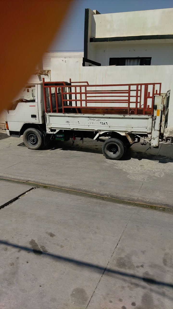كنتر  مستبوشي ابتر موديل 92 باب خلفي جك بلادي سيارة كير محرك مال كيه 2700 سيارة بلادية بدون معجون عنوان كركوك سعر 40ورقة ***********
