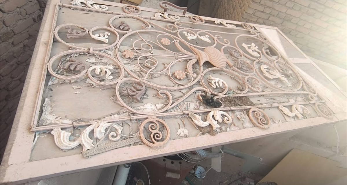 سلام عليكم غراض للبيع 
باب خشب هاذه عندي منه ثنين نضيفات كلش بس عوزهن مسح الواحد ب35
باب حديد يجي بي تواير من جوه25
مكينة لحيم استخدام قليل استخدام بيت 100
عربانت معوقين 25
مبردة 50 
هاذ رقمي *********** وخاص مو مفتوح مكاني ناصرية مركز واذا انته بغير محافضة از بعيد ادزلك التريده توصيل

نص مكتوب في الصور:
- CAMON 40 Pro 5G
- 2026.09.01 06:36 AM
- 23mm f/1.8 1/100s ISO113