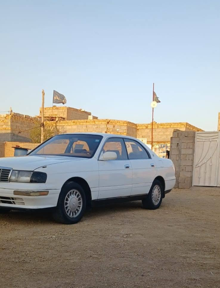 سلام عليكم سياره للبيع بطه متصل مكفوله رقم بغداد انكليزي بسمي السعر 52 وبيه مجال العنوان ميسان المجر الكبير للتصال (***********)
