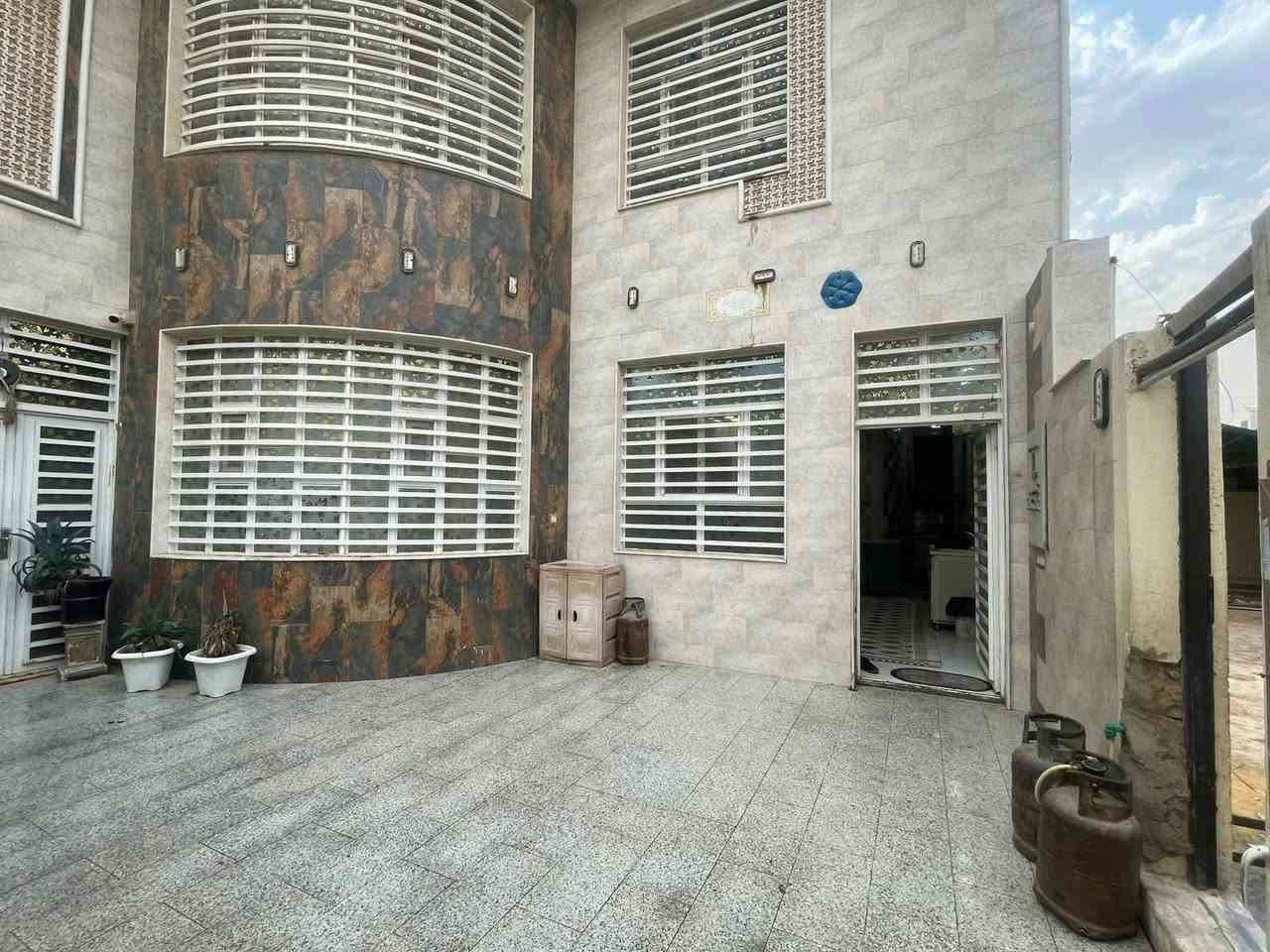 النجف الأشرف • حي الجامعة • 200م