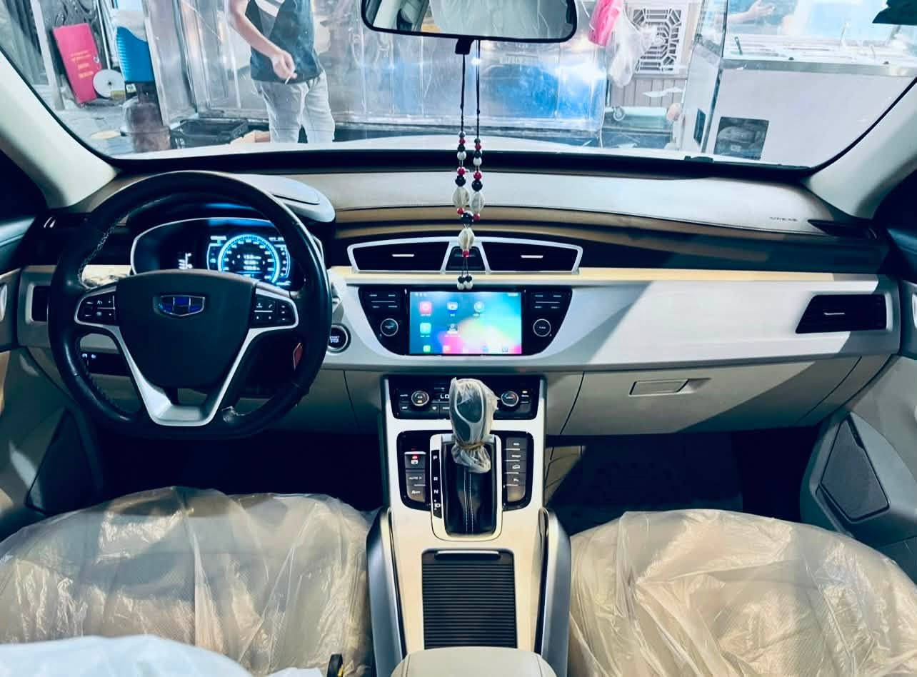 جيلي امگراند X7سبورت 2021
سياره جديده ع وضع الشركه 
رقم بغداد حره فول مواصفات 
كفال عامه 
السعر 120 
عنوان الديوانيه ***********
