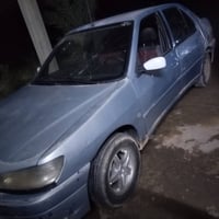 بيجو فرنسي ٢٠٠٢ رقم واصط انكليزي كير اومحرك مكفول بأسمي تحويل مباشر 07...