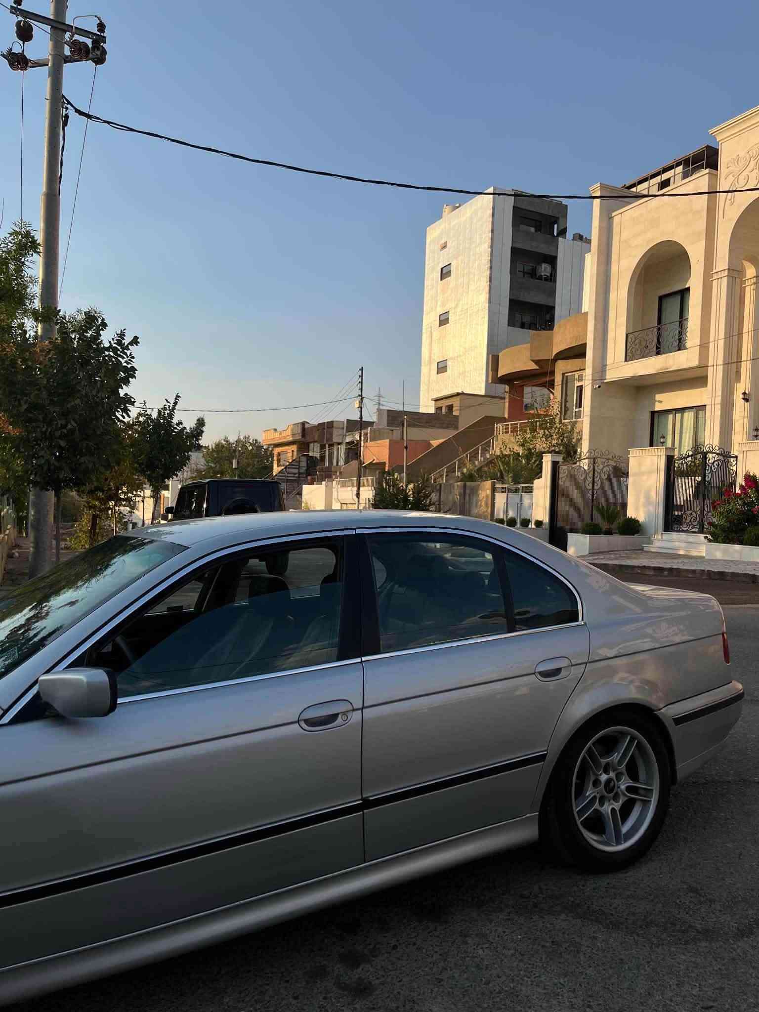 BMW 5 Series E39 🚘
مۆدێل 2000 - مەکینە 528 دبڵ ڤانۆس / دبڵ دیژیتاڵ

مواسەفات:
🔹 کوشن جڵد
🔹 شاشە و سیاحی
🔹 هیتەری کوشن
🔹 سوکانی M + ڤۆلیۆم + تەحدید سورعە
🔹 ناو فۆرمیکا
🔹 لایتی ئەڵقە + عەدەسە
🔹 تەبرید سارد و گەرم لەسەر سویچ
🔹 بۆیاخ سەقف و حیزام بە شەرت
ماشاالله زۆر جوان و تازە ماوەتەوە ✨ پاک و خاوێن

📍 سلێمانی
📞 ***********
