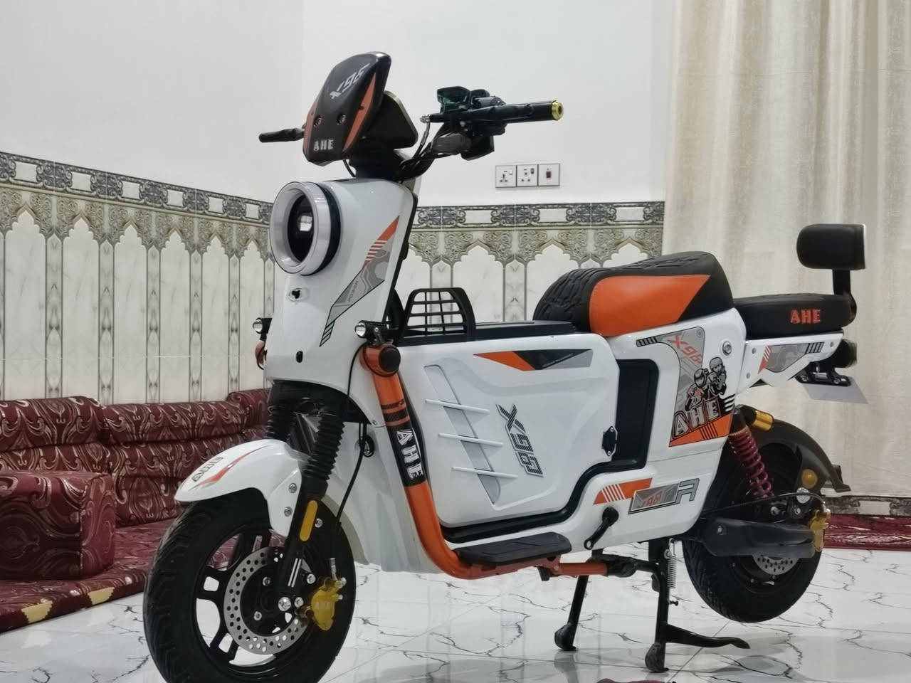 X900 • نضيفه • دراجه شحن