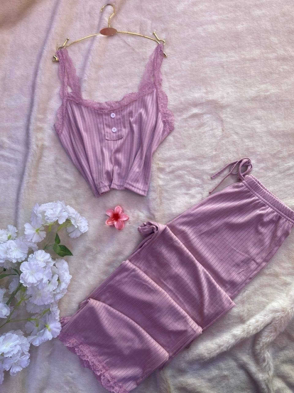 لانجري زبدة طويل 

القياس M . L. XL

محافظات 5 الاف ميسان 4 الاف

