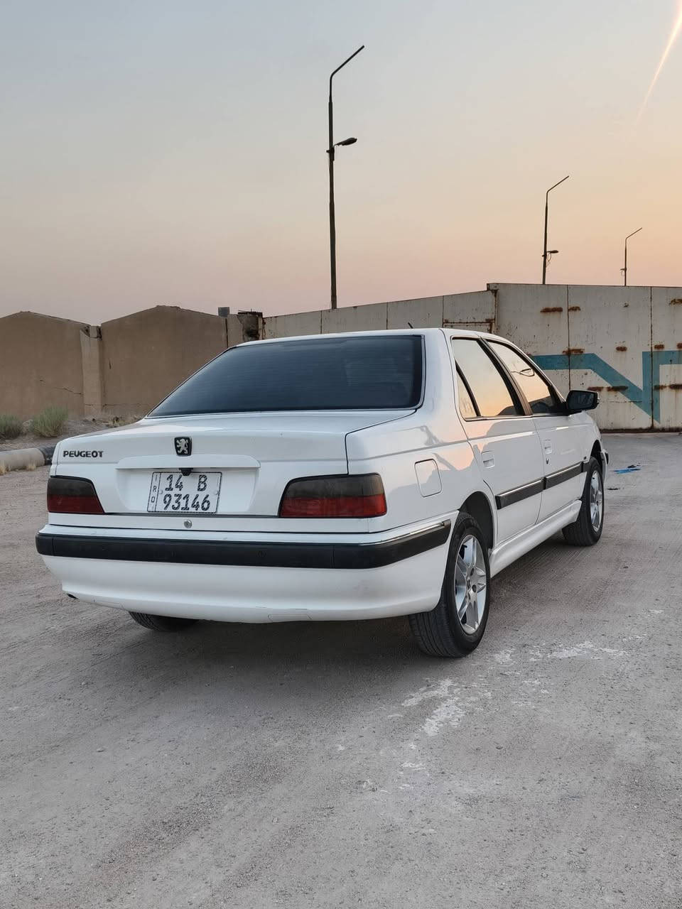 سلام عليكم بيجو بارص موديل 24 كفاله عامه من الدعاميه للدعاميه ما ناقصها برغي كير مكينه تبريد حداديه تخم تاير كله كفاله مكاني بصره زبير   ***********
