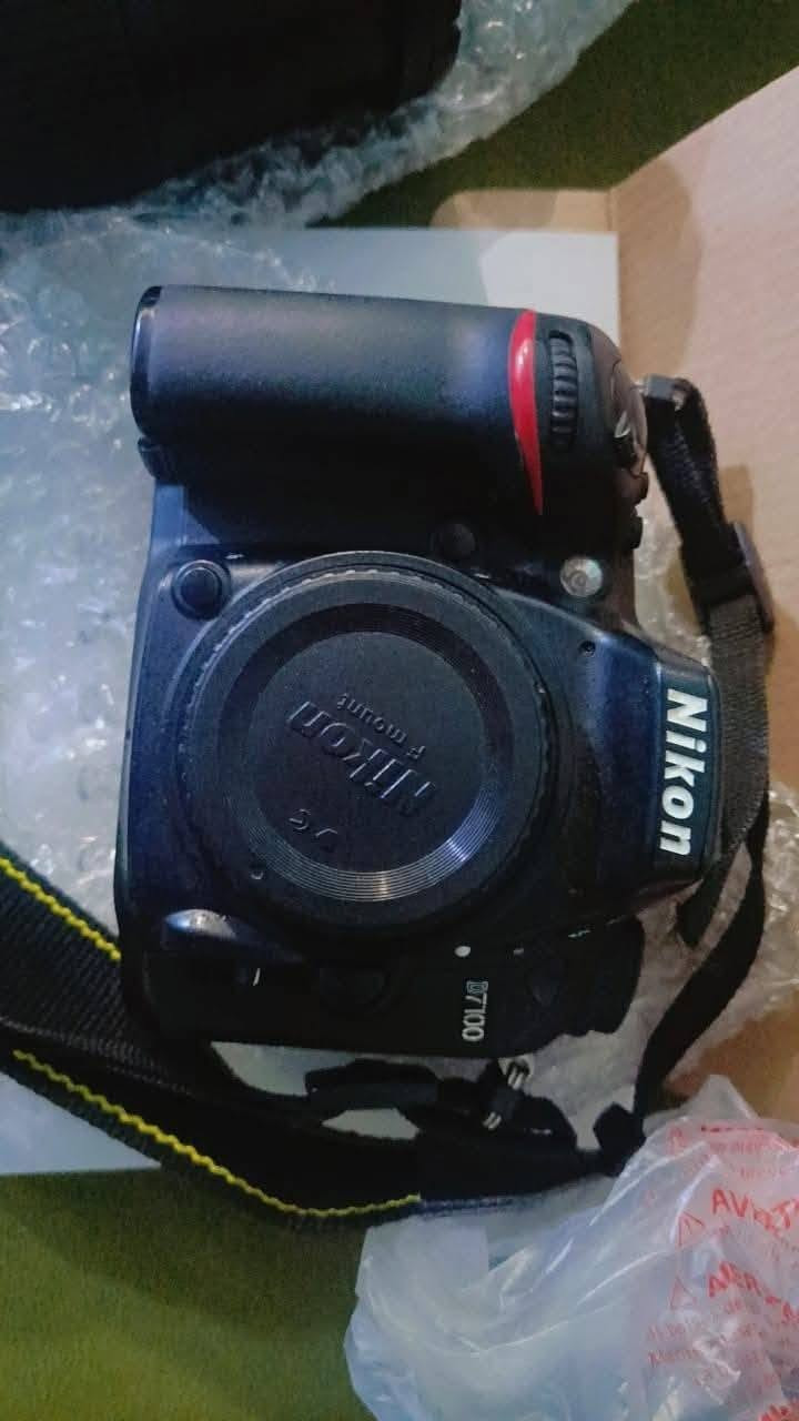 D7100 للبيع
***********

