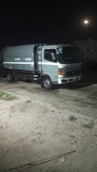 ١٠ مكعب • بغداد