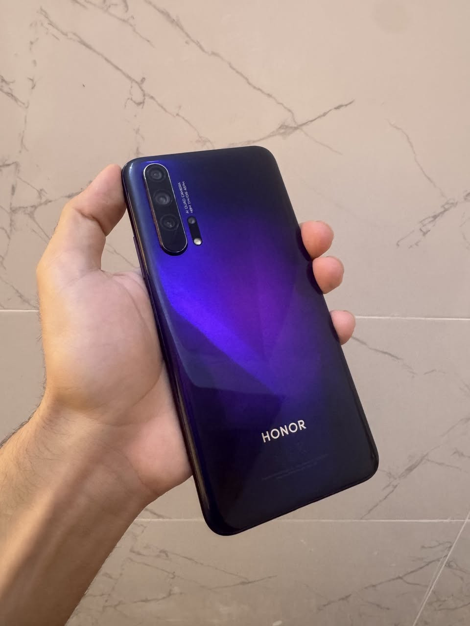 هونر 20 برو 

Honor 20 pro

رام ٨ ذاكرة ٢٥٦ 

الشاشة بيها فطور بسيطة مرات ما تلمس زين ببعض الاماكن بس عموما شغالة  

مكاني النجف 
سعر ٩٠ الف

***********
