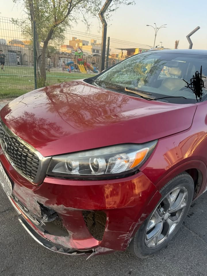 سورنتو ٢٠١٧ SX فول مواصفات واحد على واحد رقم بغداد صار اليوم ويايا حادث بسيط مراوس وية جيب وجاهز للفرق ***********
