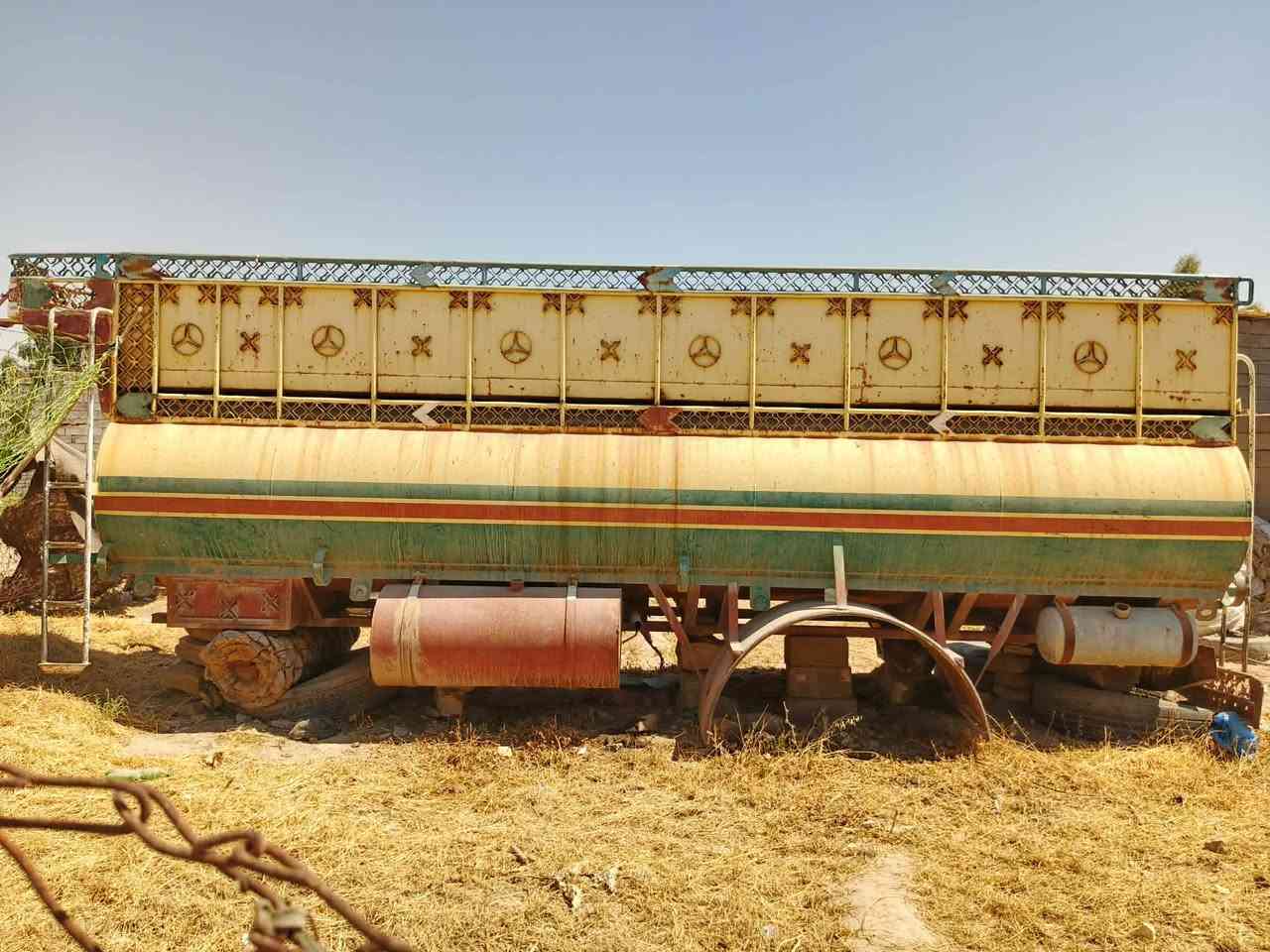 سلام عليكم دنكر اقجم نضيف للبيع او مراوس ابدي نضيف
للأستفسار ***********
