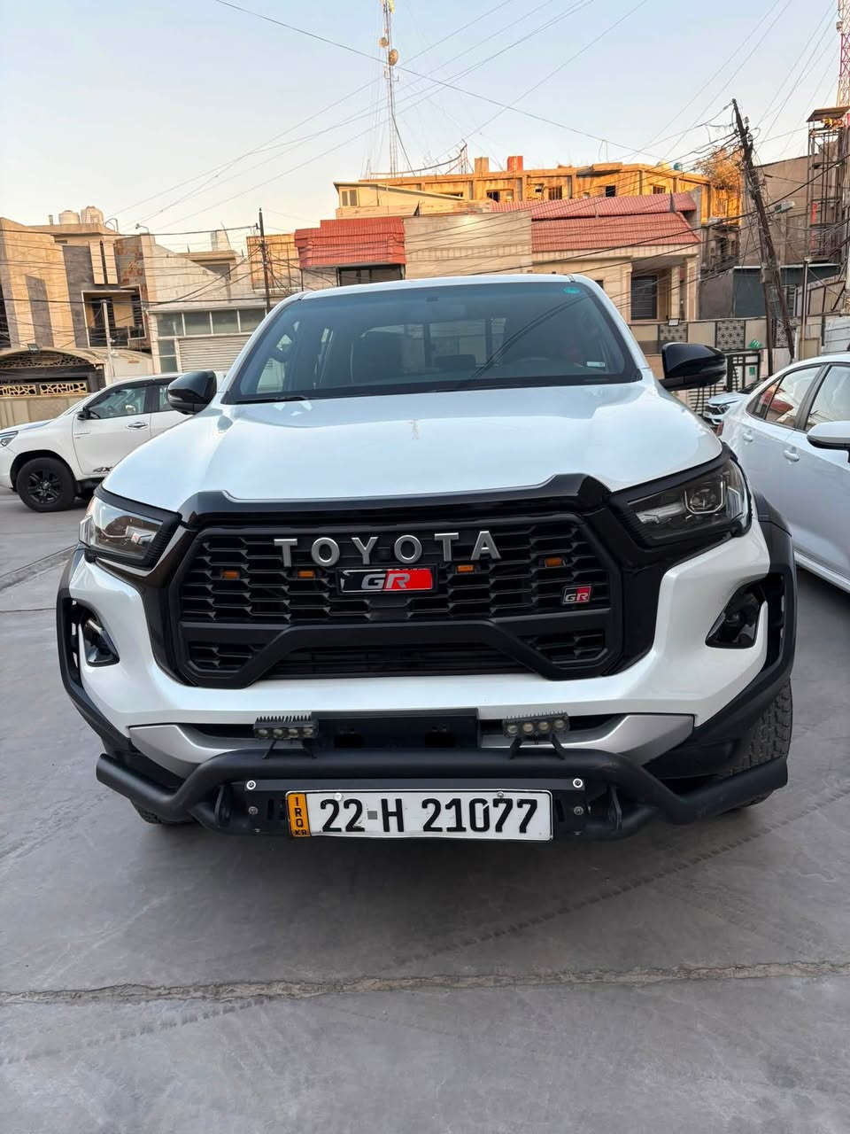 🔥 للبيع تويوتا هايلوكس GR Sport موديل2024 🔥
🚘 ماشيه 42 ألف كم فقط
🤍 اللون: أبيض
⚙️ محرك 4.0 لتر بنزين V6
💪 6 سلندر
🔥 قوة عالية (V6) مع أداء رياضي قوي
🔄 گير أوتوماتيك
4️⃣ دفع رباعي 4x4 مع دبل ثقيل وخفيف
🛞 جنوط GR Sport أصلية
🏁 تعليق GR Sport رياضي مخصص للطرق الوعرة
🔒 دفرنس خلفي لوك (قفل تفاضلي)
🛡️ نظام التحكم بالزحف (Crawl Control)
⛰️ مساعد نزول المرتفعات (DAC)
💡 إنارة LED أمامية + نهارية + خلفية
📱 شاشة ترفيه كبيرة مع Apple CarPlay & Android Auto
🎵 نظام صوتي عالي الجودة
🔑 دخول وتشغيل ذكي (بصمة)
❄️ مكيف قوي ثنائي المناطق
🛡️ أنظمة أمان متقدمة:

• ABS
• EBD
• ESP
• نظام مانع الانزلاق
• حساسات أمامية وخلفية
• كاميرا خلفية

🪑 مقاعد رياضية GR مكسوة جلد/قماش
🚗 دعاميات وعتبات GR Sport
🏁 تصميم خارجي رياضي كامل GR

✨ استخدام شخصي
✨ السيارة نظيفة جداً
🔍 جاهزة للفحص بالكامل

📍 الموقع: بغداد – الكرادة

📞 للتواصل: ***********
