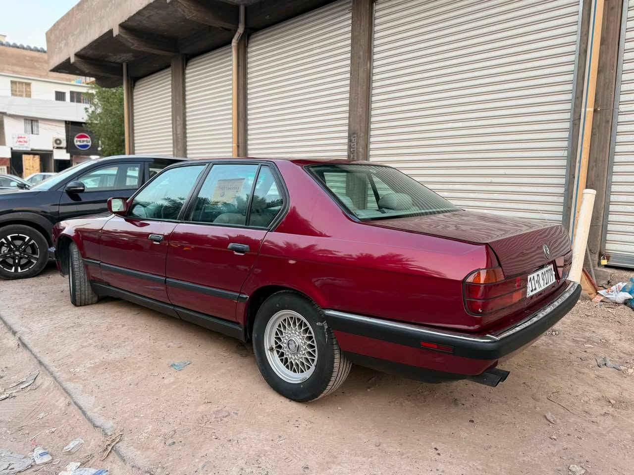 سلام عليكم
للبيع فقط 
بي ام دبليو 
موديل 1993 اصل 
دبل ايرباك كشنات جلد كهرباء 
كير محرك صدر تبريد جاهزة سيارة 
مصبوغة عام جمالية 
السعر 70 وبيها مجال للعزاز بخدمتكم 
مكانها بغداد كرادة للاستفسار ***********
