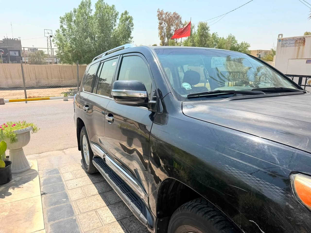 مكلف بالنشر …
السلام عليكم لاندكروز جكسارة ٢٠١٥ رقم بغداد محرك ٨ سلندر الصغير ال ٤،٦ ماشيه ٢٣٢الف معروفه مواصفات الجكساره
فقط بيها ملاحظات بالكشر وجرادات 
السعر : ٣٥٠ ورقة
للتواصل واتساب او اتصال ***********

