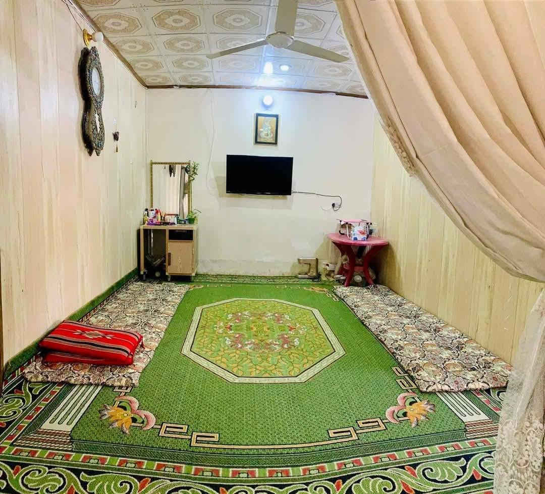 بيت للبيع حي راهي قرب المنحل تبليط مجاري جاهز من كلشي*********** مساحه ١٧٠ غرفتين وصاله واستقبال استفسار

