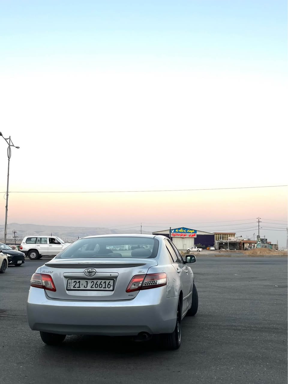 سەلام علیکوم برایان 
ئەم کامریەمام هەیە ٢٠١٠ ی GLپێشو دوای کراوە بە ١١ 
٣ پارچەی پێشی پێوەیە و جەمپیکی بچوکی هەیە لای سایەق 
سەیارەکە جایزو ڕێکو پێکە یەک دینار مەسروفی تیا نیە 
شوین سلێمانی 
رقم ***********
سعر ١٠٥ گەلا کەمی مەجالیشی تیایە السليمانية, العراق
