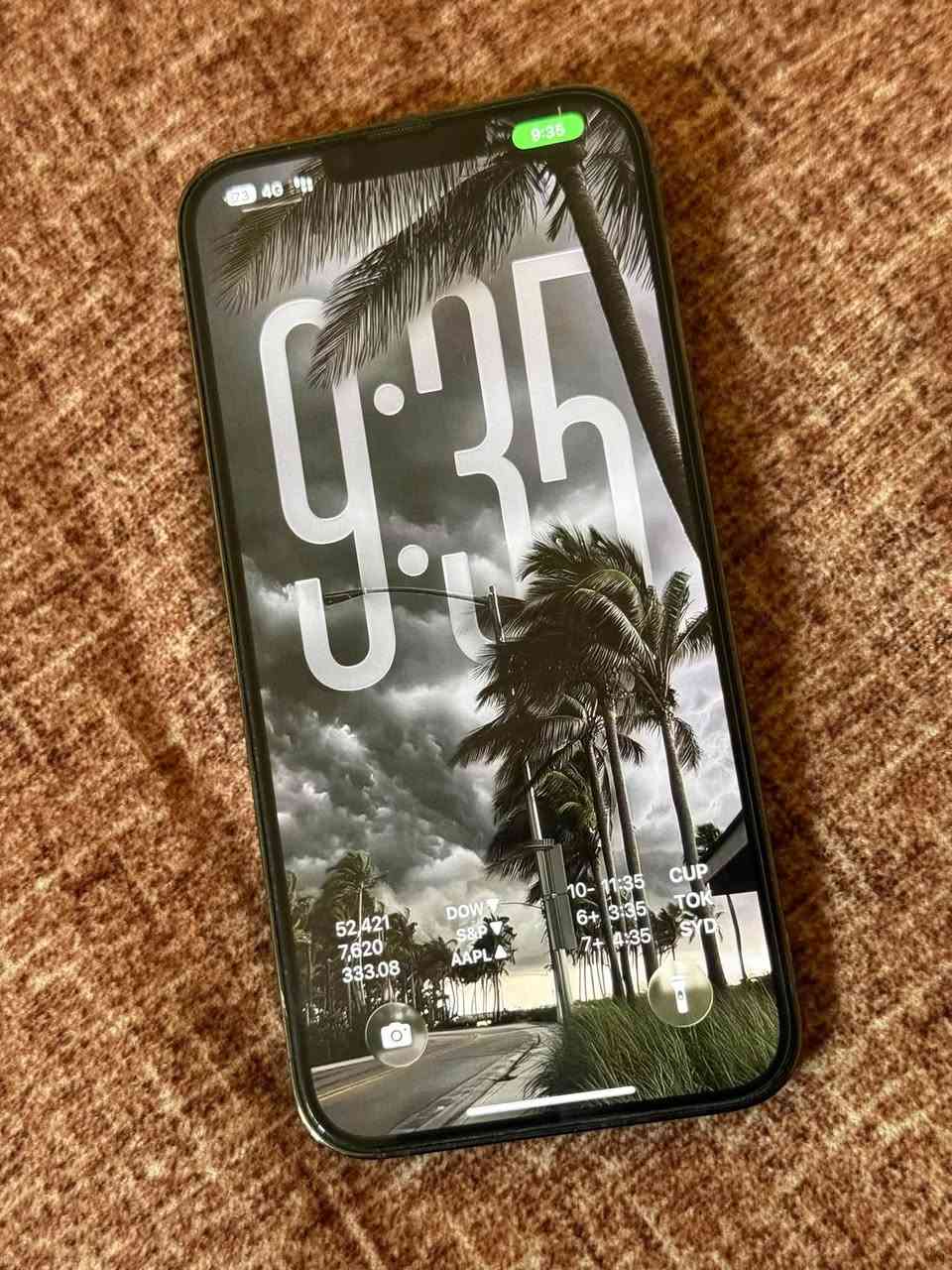 ايفون 13برو ماكس فقط ضهر مفطور وممأثر فطور ناعمه جهاز ممفتوح شرط الهوى ولحاسبه ذاكره 256 نموذج M بطاريه 77 شرط متصرف بلاد للبيع فقط سعر 610وبي مجال  مو شراي لتراسل ***********
