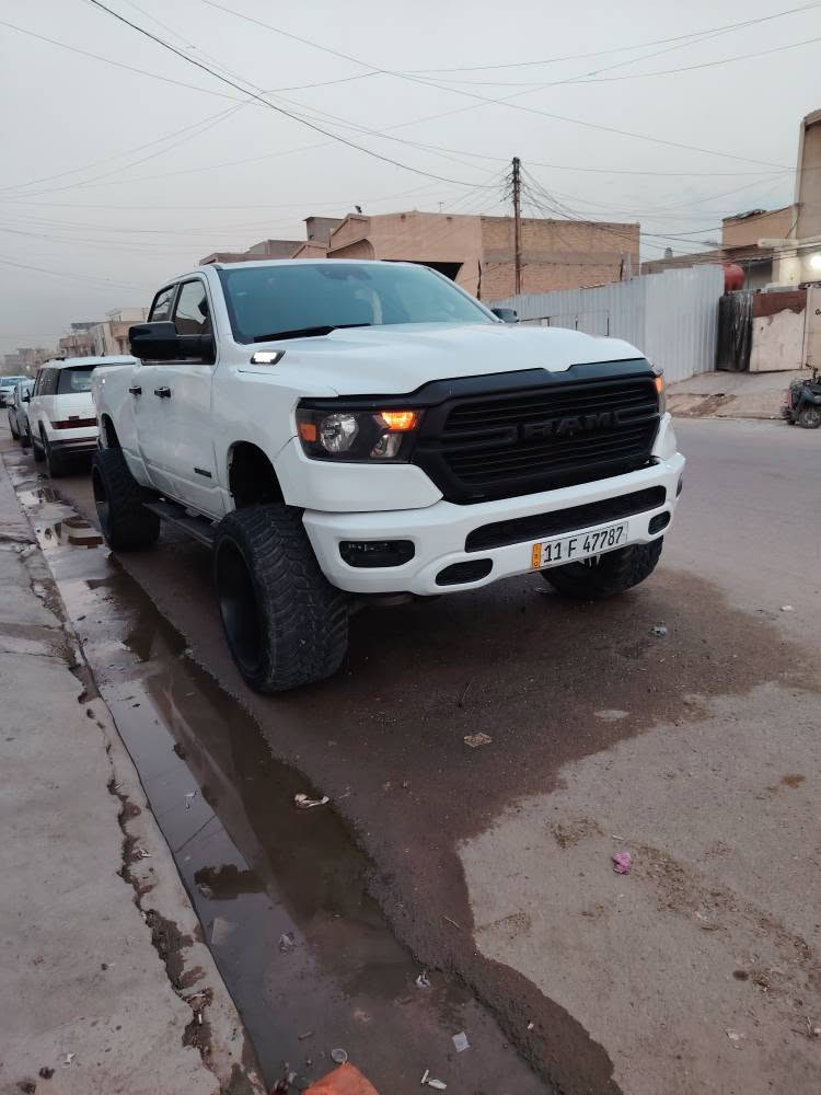 للبيع أو المراوس – RAM 1500 Big Horn Lone Star موديل 2023

موديل: 2023

فئة: Big Horn / Lone Star

محرك: 5.7 HEMI eTorque

الممشى: 33 ألف

رقم بغداد الجديد

تحويل ثاني، صدر جديد

تبريد ممتاز والمحرك بالكامل بحالة ممتازة

صبغ جاملغ وبنيد فقط، بدون شاصي

ترفيع وكالة من شركة Mopar مع رنقات وتايرات 24

كير ماوس

كاميرا أمامية وخلفية

كشنات تدفئة وتبريد

ستيرن تدفئة

بريك كهربائي

سيارة نظيفة جداً وجاهزة للاستخدام

📍 الموقع: بغداد – حي الجهاد

📞 للاستفسار:
***********

السعر: مناسب جداً وجوه السوق، والجاد يتصل. بغداد, العراق

