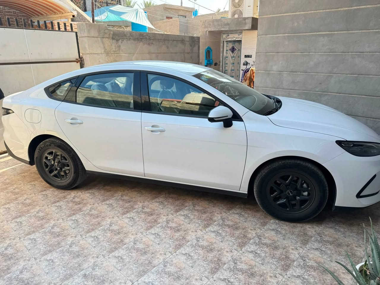 السلام عليكم 
بي واي دي سيل 05
موديل 2025
ماشيه 15 الف
داخل ابيض
شاشه معربه مع اضافات البرامج 
ملحقات كامله 
بصمه & كارت
رقم بابل شبه مميز 
كفاله عامه من كلشي 
سونار مرفق
مكاني الحله ***********
السعر 19850
