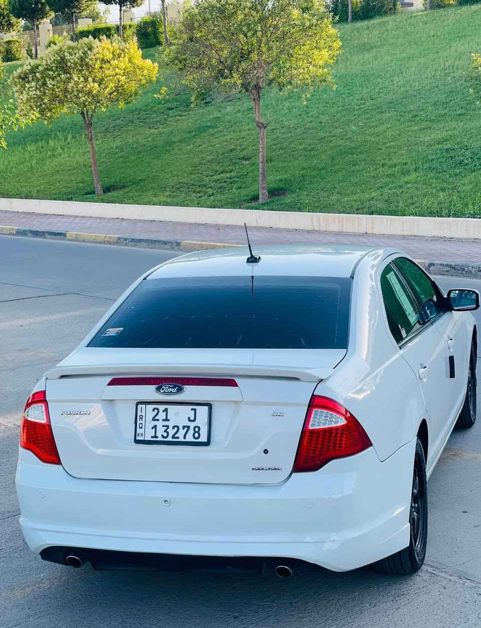 فورد فيوژن ٢٠١٢ 
مواسه فات توماتيك عادى جام و ئاوينه كاره با سوكان ڤوليوم ته حديد سورعه بلاجكتور موكه به ره سونى ناو زه رد
بوياخ ته نها ٢ بارجه بى ناوكرتن بى ئيرباگ ته قين 
به شه رتى گير و مه كينه و ته بريد گه رمى و ته قه و ره قه 
مه كينه v6 ى زور زور لوكى له سه ره تازه كامل سيرفس كراوه بيشو دواى داكيراوه رونى گوراوه به س ليخورينى ده ويت ره قه موو سه نه وى تازه يه تا ٢٠٣٠ 
ته حويل و وه كاله و غرامه به شه رت نرخى ته نها ٦٩ گه لا خوار هه مو بازار *********** سليمانى ناو شار السليمانية, العراق

