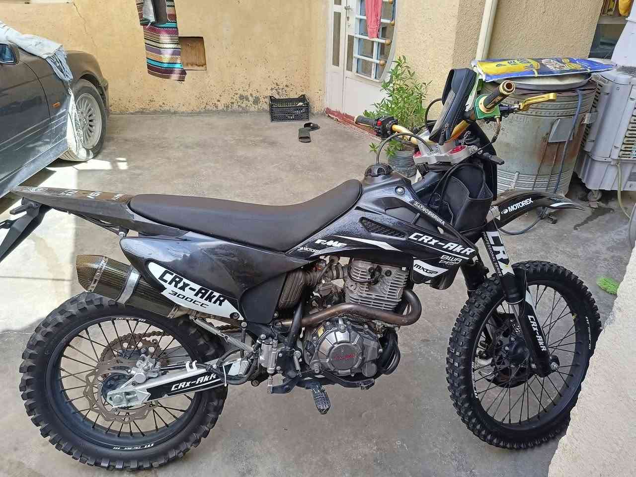 قفاز crx • ٣٠٠ • موديل ٢٥