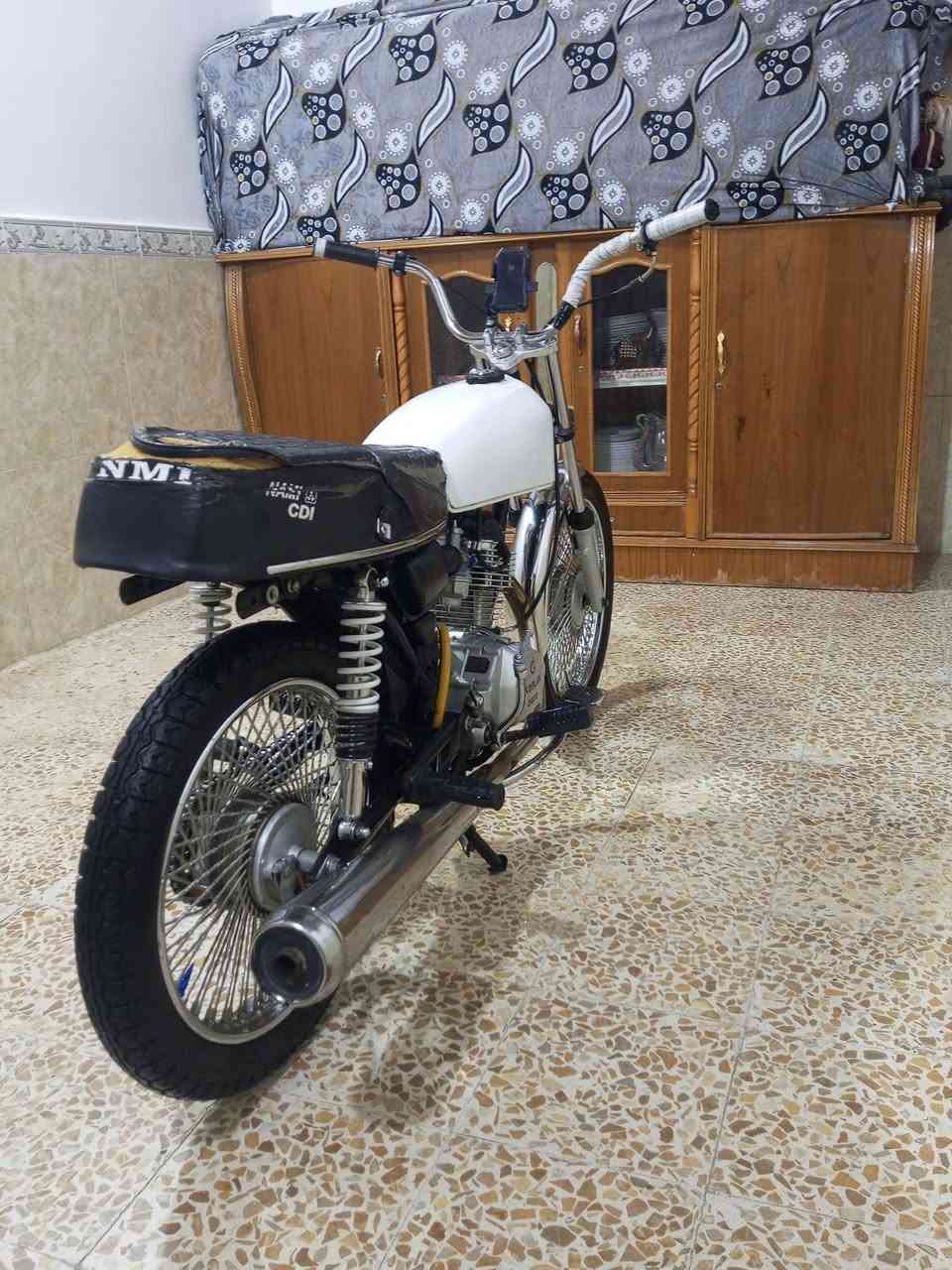 سلام عليكم 👋
دراجه اربعه كير 🏍
مديل 23 
رقم وسنويه سنويه29 
مفتوحه مبدله بوشه وبستم 
السعر 825وبيها مجال بسيط 
مكان نجف حي الميلاد  
رقم الهاتف ***********
