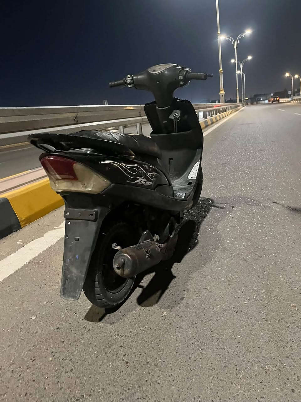 السلام عليكم دراجه ماكس عدله لبيع أومراوس الدراجه  سلف ٤٩ بلادي كبريتر تجاري الدراجه بيه نواقص قليله الدراجه كهربائيات شغله السلف بس يرادله شخاطه  السعر٤٥٠بيه  مجال حك الجيه المكان حله مركز  ***********متواجد بس عله الرقم
