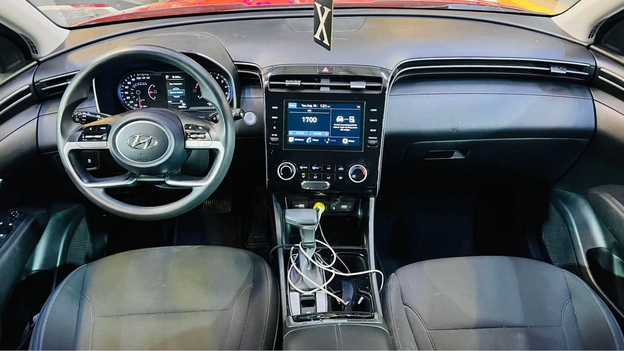 🔴 يتوفر لدى معرض و مزادات الرياض 

- هيونداي توسان 

( HYUNDAI TUCSON , SEL ) 

موديل : 2023
مرقم ميسان تحويل ثاني يوم 

اللون : أحمر

المشي : 30,000 ميل 

المواصفات : 

4 سلندر 2.5 

- بصمة تشغيل
- تشغيل عن بعد
- رادار امامي تفاعلي للتنبيه
- اشارات بالمرايا الجانبية
- كشنات مخمل
- تحكم ستيرن 
- كشنات تدفئه
- حساسات اجتياز جانبية 
- بريك تلقائي 
- حساسات خلفيه 
- كامرة خلفية 
- رادار خلفي
- كرسي السائق تحكم كهرباء 
- نضام ترحيب عند الاقتراب من السيارة 
- تبريد قطعتين 
- صندوق كهرباء 
- شاشة ابل كاربلاي و اندرويد اوتو

🔴 الحادث كما موضح في الصور : 

العنوان : ميسان / العمارة 
الكفائات مقابل دائرة الوقف الشيعي 📍

للأستفسار : 

*********** -
*********** - عمارة, ميسان
