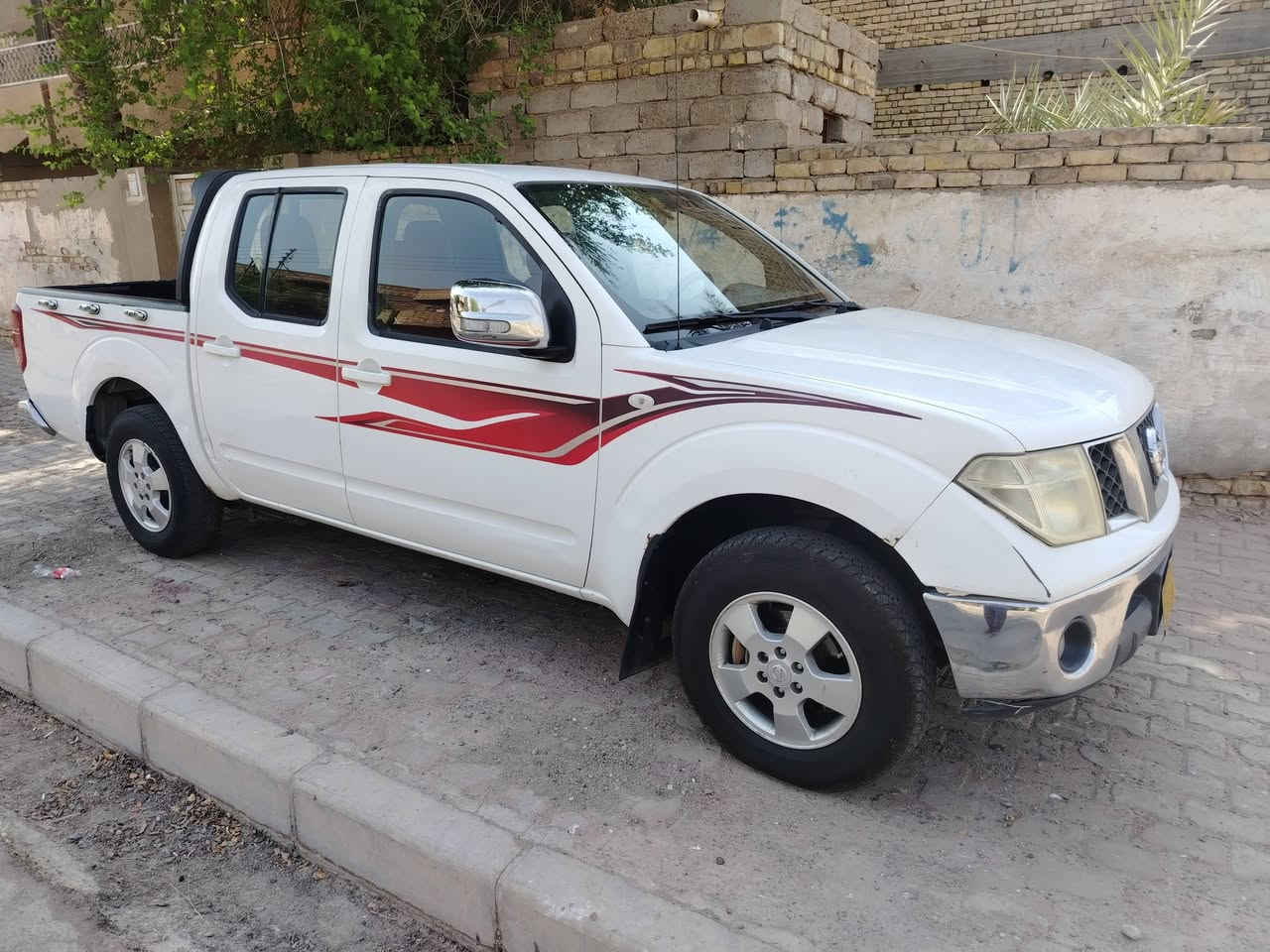 نيفاره ١٦ اوتماتيك تاير محرك كير لا تبديل ولا صبغ رقم اربيل سنويه منتهيه صار ١٠ تيام بسمي العنوان العماره ١٣٠ ورقه  الاتصال ***********
