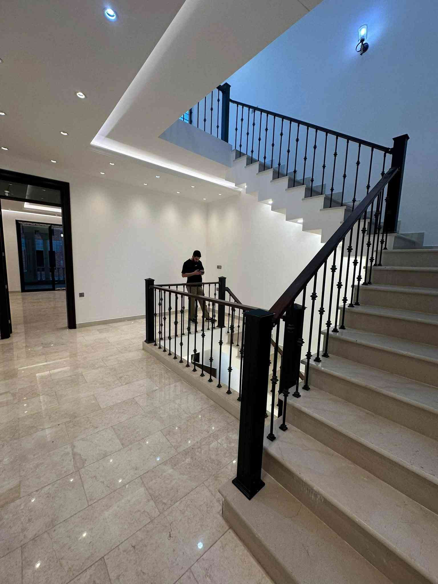 🏡 بيت زيرو للبيع – زيونة 710

📐 المساحة: 150 م²
🛏️ 4 غرف
🚿 خدمات متكاملة
✨ بيت زيرو – جاهز للسكن
📍 الموقع: زيونة 710

🏢 مكتب الودق للعقار
بيع • شراء • إيجار • استثمار عقاري

📞 للاستفسار والتفاصيل:
***********
***********

📩 نستقبل جميع العروض والاستفسارات

