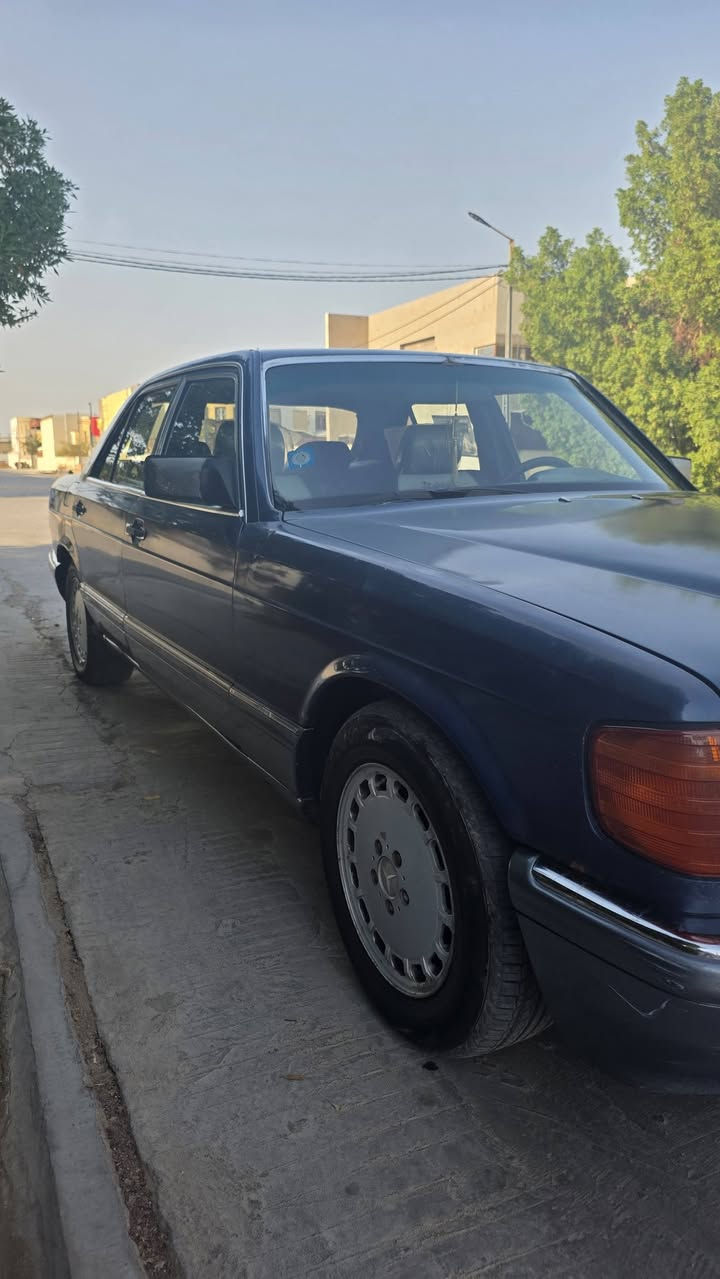 مارسيدس رئاسي مودل 1991
رقم بغداد ( سنوية تنتهي ٢٠٢٨ ) 
محرك جديد 3000 بطه مكفول 
كير مكفول
 حدادية 80 % 
بلادية كلها دواخل بلادي كشنات بلادية ما بيها أي مزگ 
تخم تاير جديد 
مكانها نجف للاستفسار *********** 
السعر ٨٥ وبي مجال للشراي 
اللي مو شراي لايتصل ولايراسل رجاءا رجاءا
