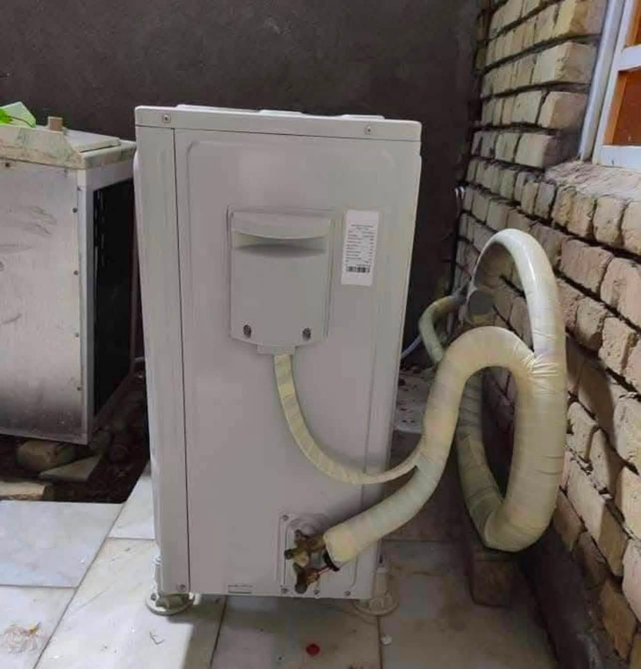 زيوني حلاوه لغسل ونصب كافه أجهزت التبريد وبسعار مناسبه مع ضمان العمل ناصريه مركز *********** الاتصال
