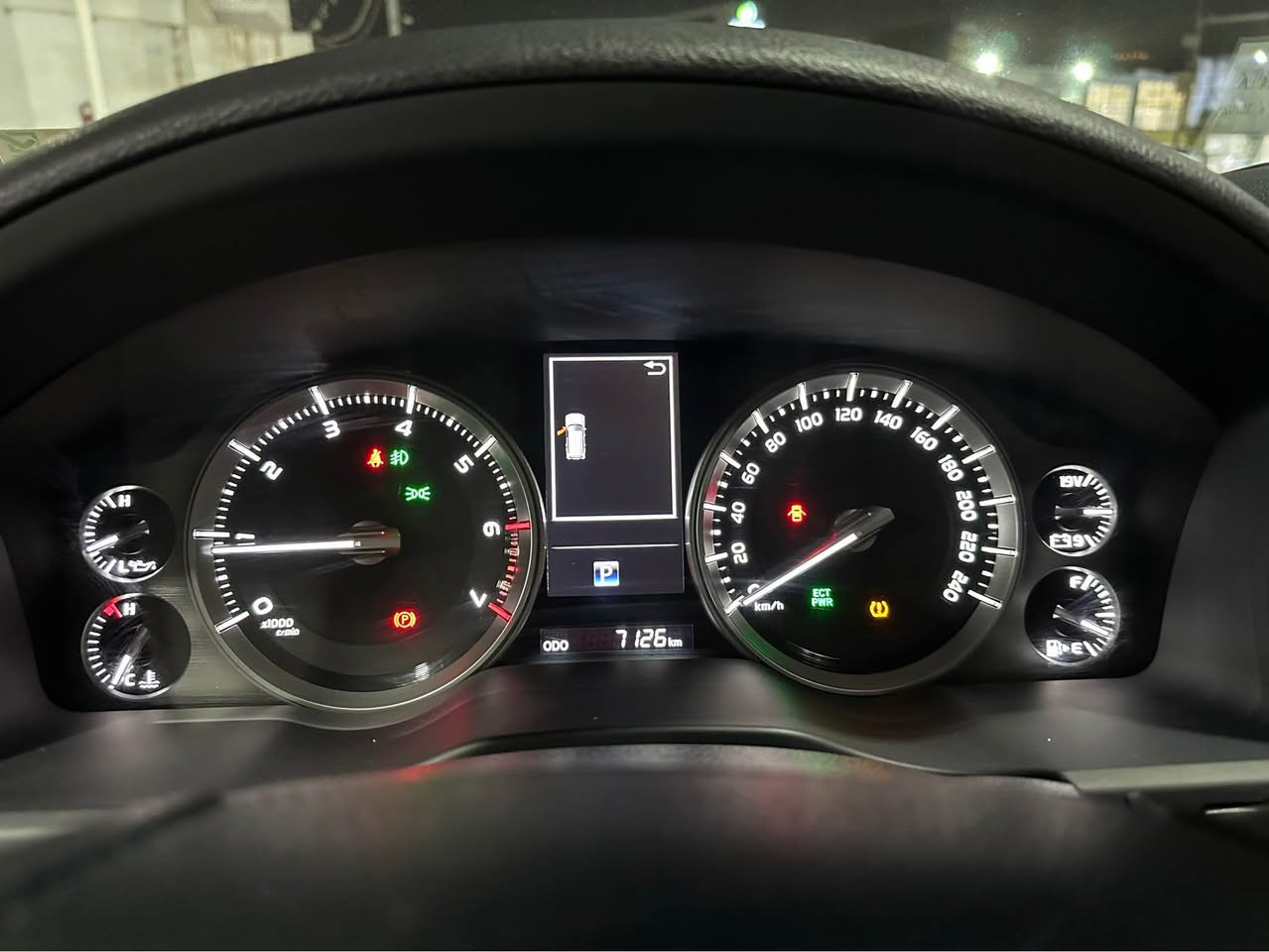 لاندكروزر GXR • ٢٠٢١ • ٧٠٠٠كم