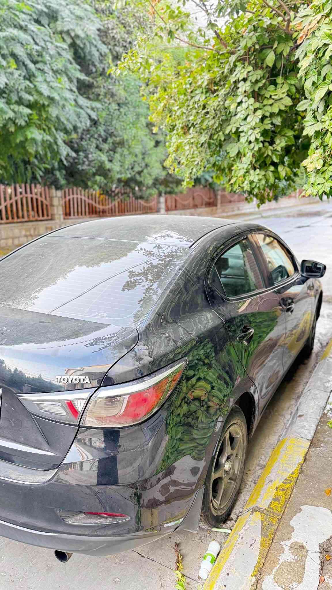 تۆیۆتا یاریس ٢٠18
ئەمریکی
سەیارەکە بێ سەرەتایە
سەیارەکە ساقە سەیارەکە ساقە
نە مووسە نە بڕاوە 
بە شەرتی ماڵی مەدەنی نەبێ زەمانی دەکەم

٣ پارچەی بۆیاخە بۆنیدوو چەمەلەق 

قرچێکی پێشەوەی هەیە

سەیارەکە زۆر جوانە 
شاشەو کامێرا شەریکە
مکەبەرەی تازە گۆڕیومە
٥٥ مەجالێکی برایانە حلبجة, السليمانية

