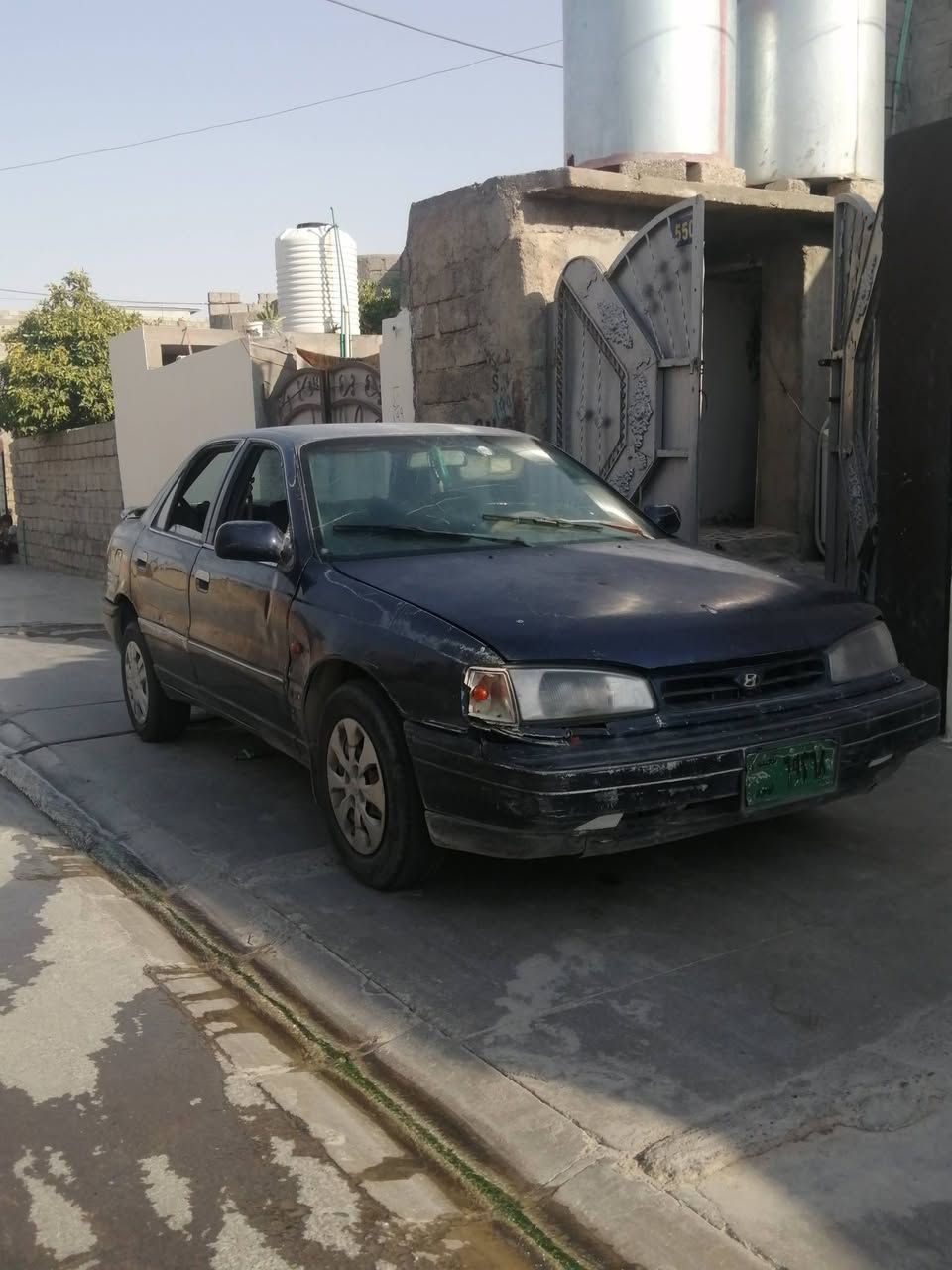 سياره هونداي موديل 93 شرط الوكاله والتحويل كربون بنزين بيها سعر 12 ورقه وبي مجال  رقم السياره فحص
 رقم موبايل ***********  بي واتساب
