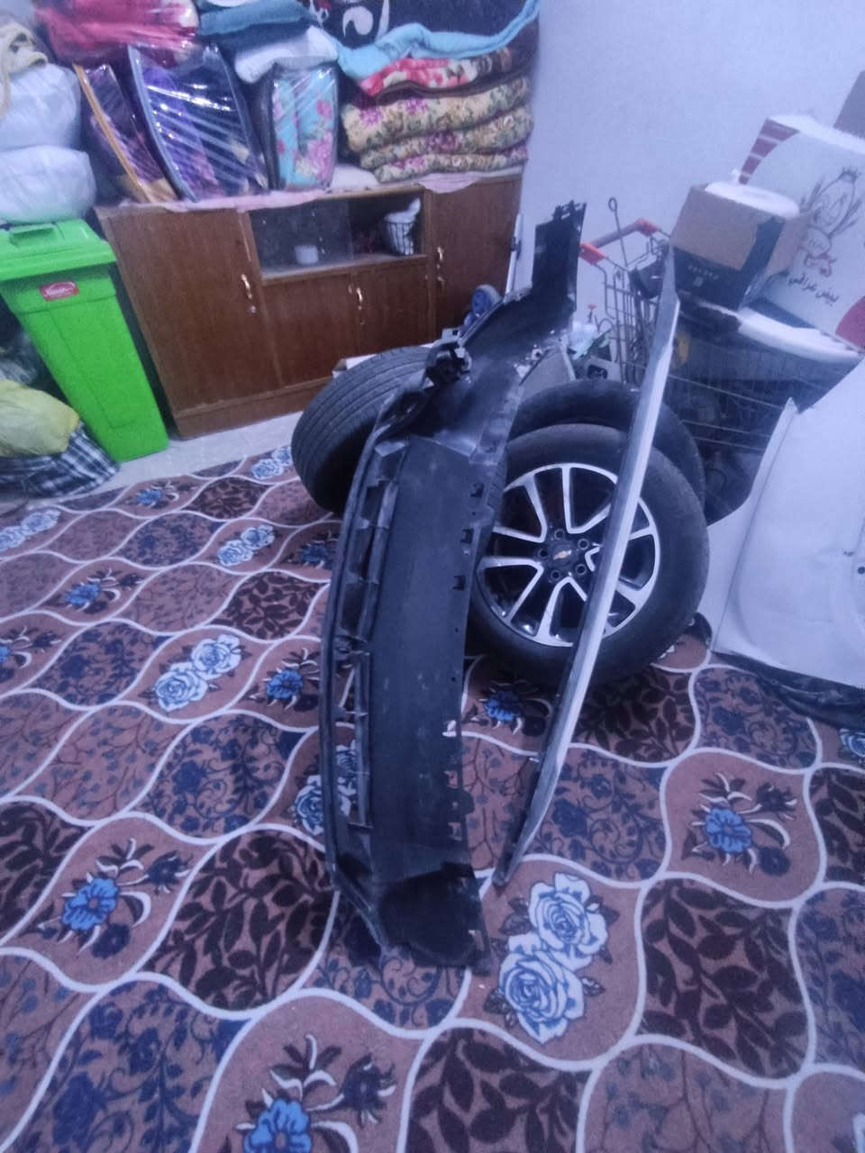 السلام عليكم غراض  ترل بلايزر للبيع موديل 2025 مرايه جهة السايق بدون اشاره رادار نقصه كفر خارجي 50 الف لحية دعاميه 25 الف ويل كب حجم 17 وارد جديد 500 الف موبايل ***********
